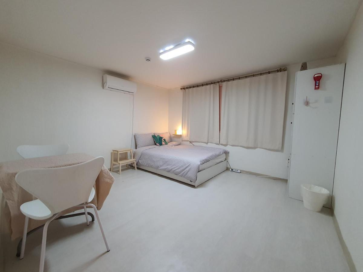 Yab-Guesthouse, Femaleonly, Foreignonly Seoel Buitenkant foto