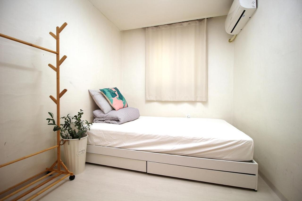 Yab-Guesthouse, Femaleonly, Foreignonly Seoel Buitenkant foto