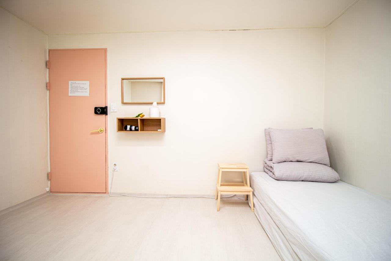 Yab-Guesthouse, Femaleonly, Foreignonly Seoel Buitenkant foto