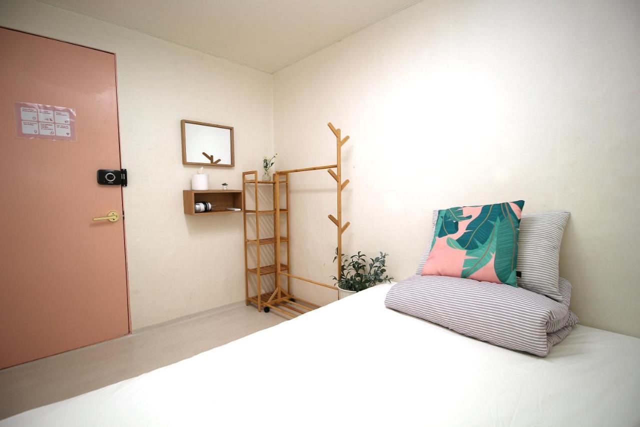 Yab-Guesthouse, Femaleonly, Foreignonly Seoel Buitenkant foto