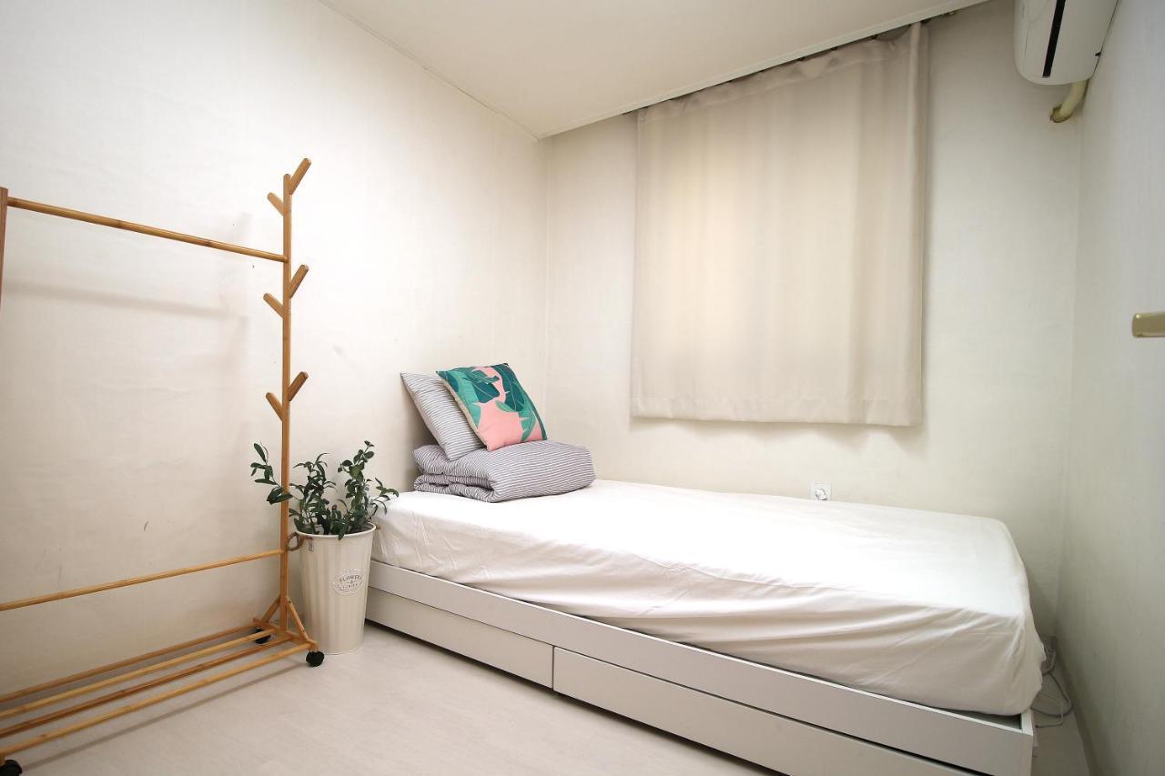 Yab-Guesthouse, Femaleonly, Foreignonly Seoel Buitenkant foto