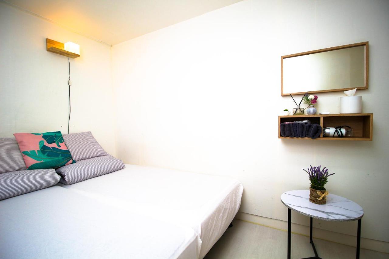 Yab-Guesthouse, Femaleonly, Foreignonly Seoel Buitenkant foto