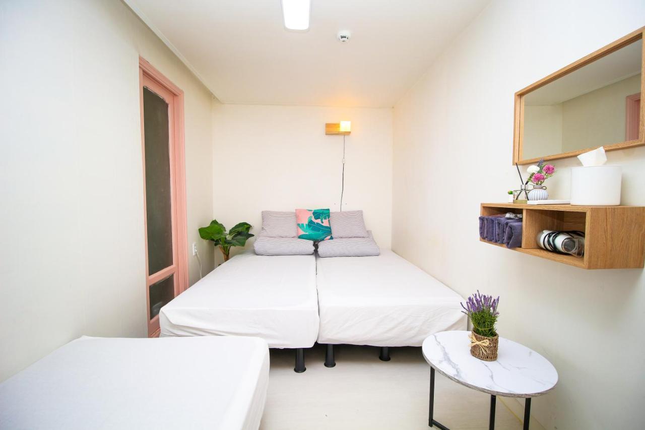 Yab-Guesthouse, Femaleonly, Foreignonly Seoel Buitenkant foto